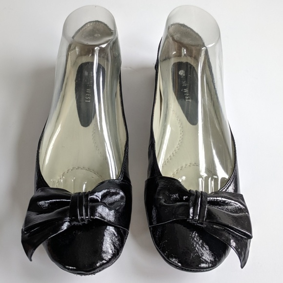 Black Patent Flats Bow Nine West EUC - Picture 4 of 8
